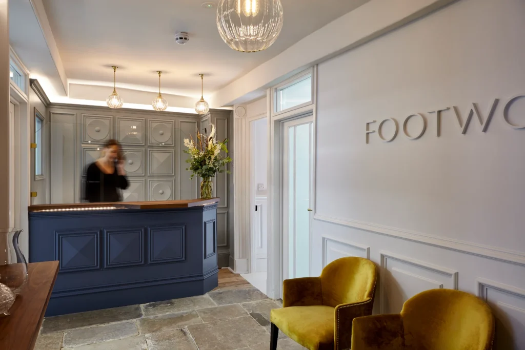 Footworks reception 02 1